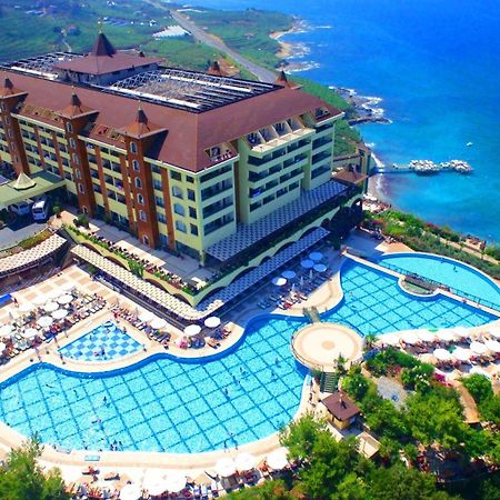 Utopia World Каргисак Екстериор снимка