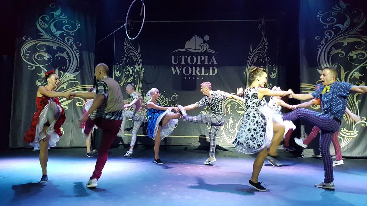 Utopia World Каргисак Екстериор снимка